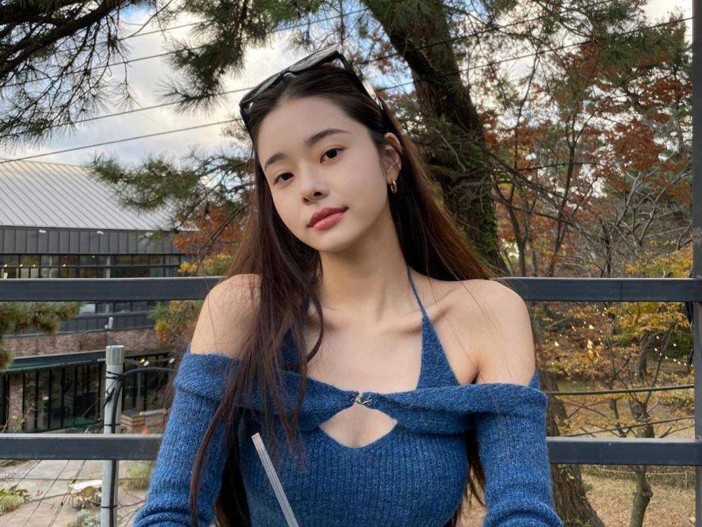 Freezia (instagram.com/dear.zia)