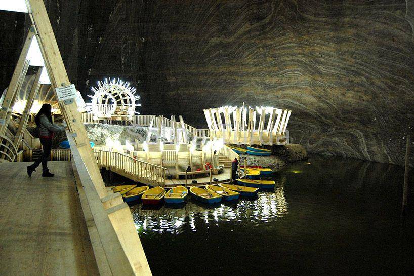 Salina Turda Salt Mine (laughingsquid.com)
