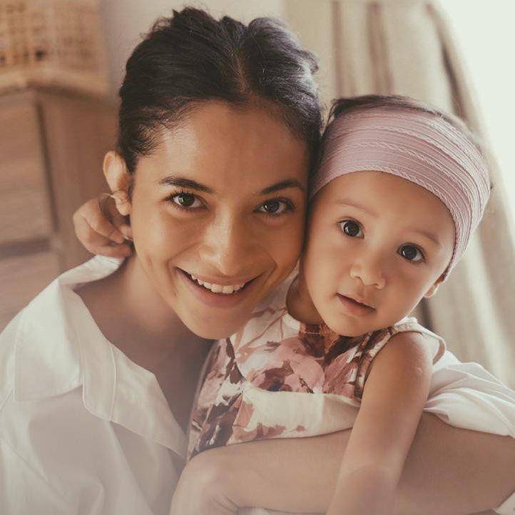 potret Putri Marino bersama Surinala putrinya (instagram.com/chicco.jerikho)