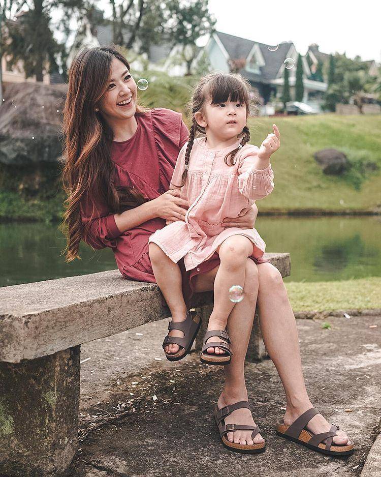 potrret Franda dan putrinya (instagram.com/frandaaa97)