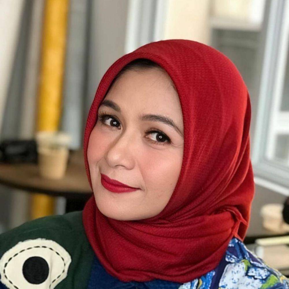 potret terbaru Ria Suzan (instagram.com/ria_nsuzan)