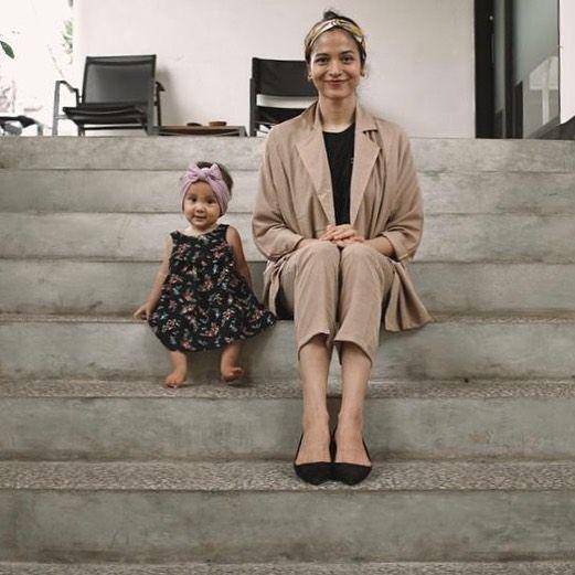 potret Putri Marino bersama Surinala putrinya (instagram.com/chicco.jerikho)