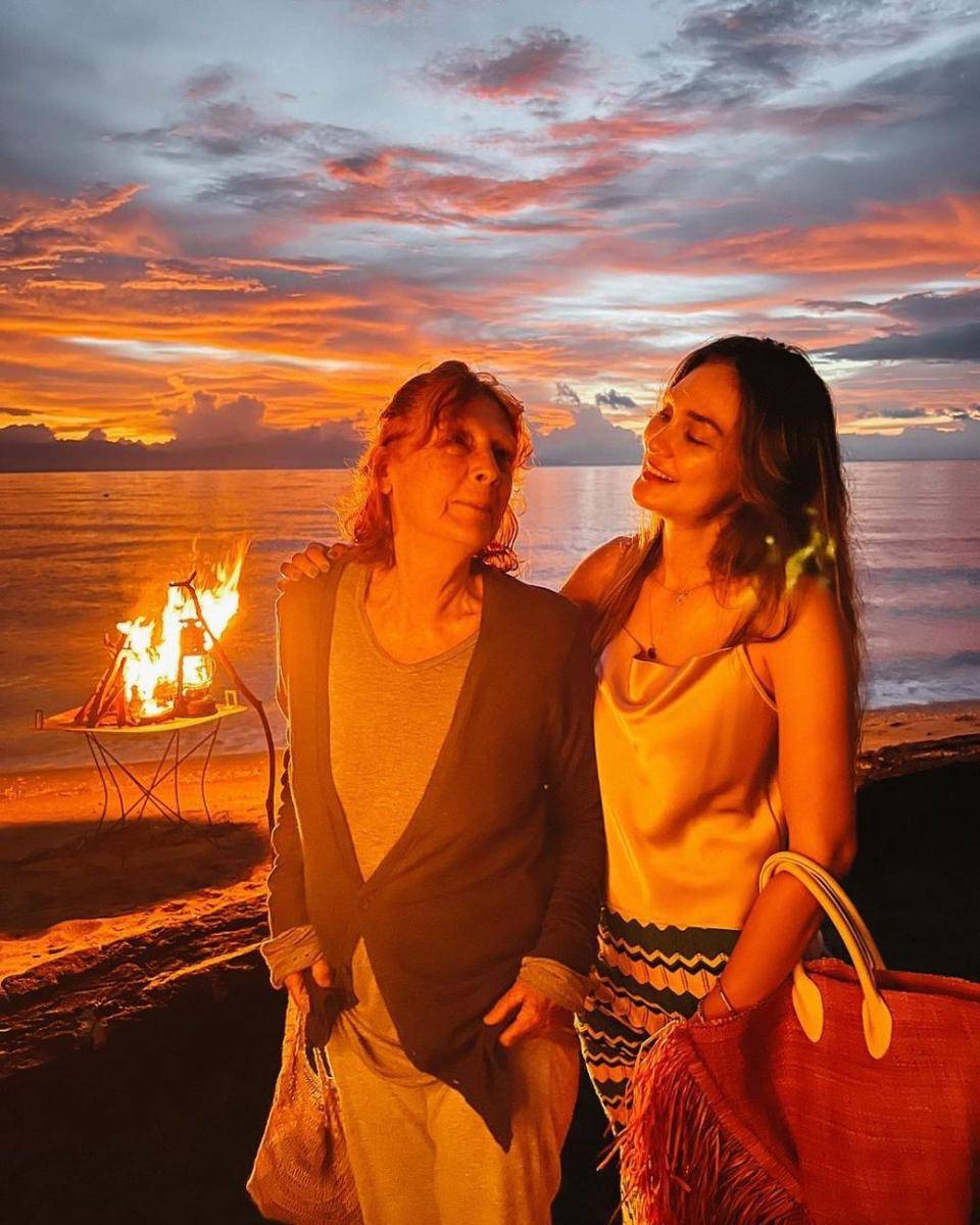 potret masa muda ibunda Luna Maya (instagram.com/lunamaya)