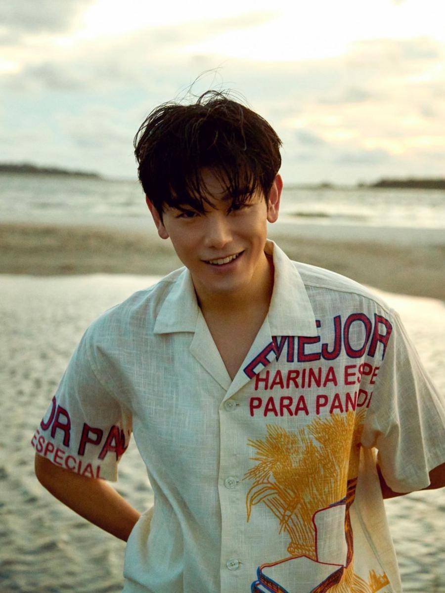 Eric Nam "There and Back Again" (dok. The Eric Nam Company, Inc.)