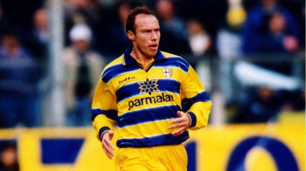Nestor Sensini (transfermarkt.com)