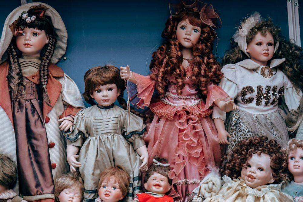 ilustrasi spirit doll (pexels.com/İsra Nilgün Yılmaz)