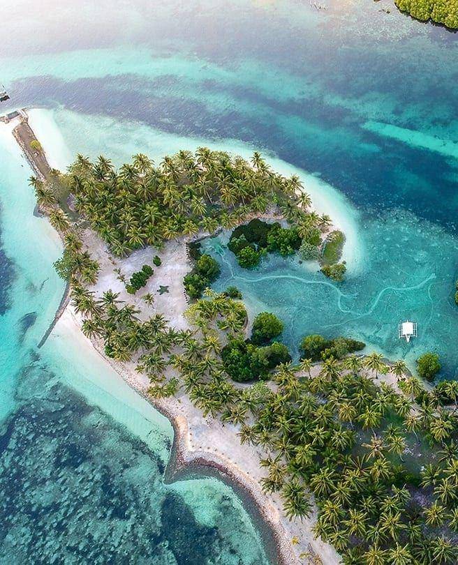 Pulau Quezon di Hundred Islands, Filipina (instagram.com/worldtravelmagazine)