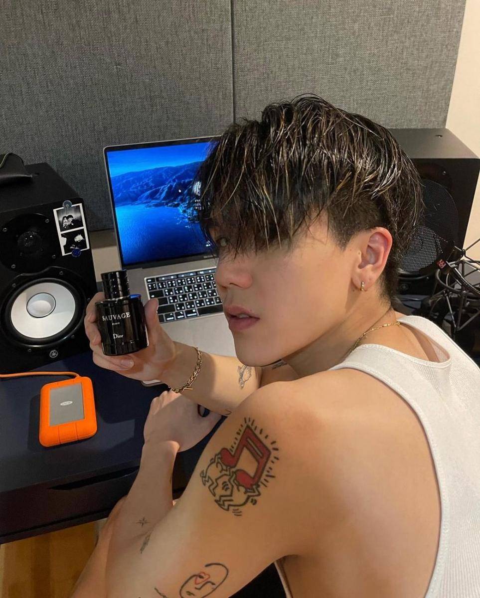 MEYOU (instagram.com/mew)
