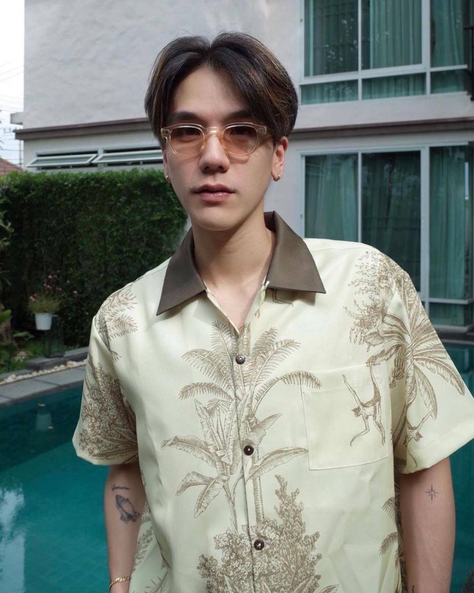 MEYOU (instagram.com/mew)