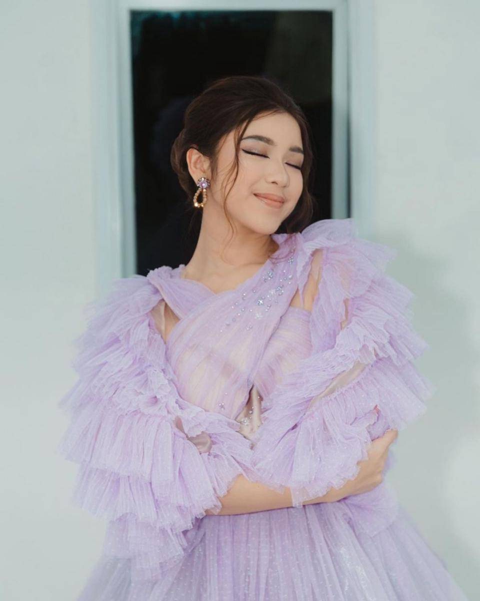 Tiara Andini (instagram.com/tiaraandini/)