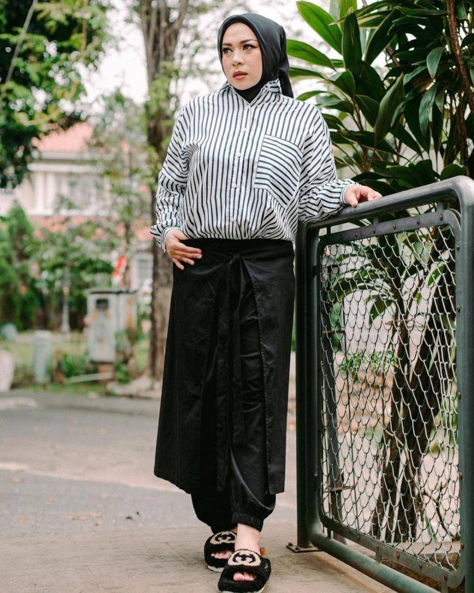 Melly Goeslaw (instagram.com/melly_goeslaw/)