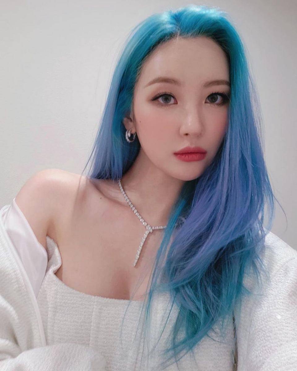 Sunmi (instagram.com/miyayeah)
