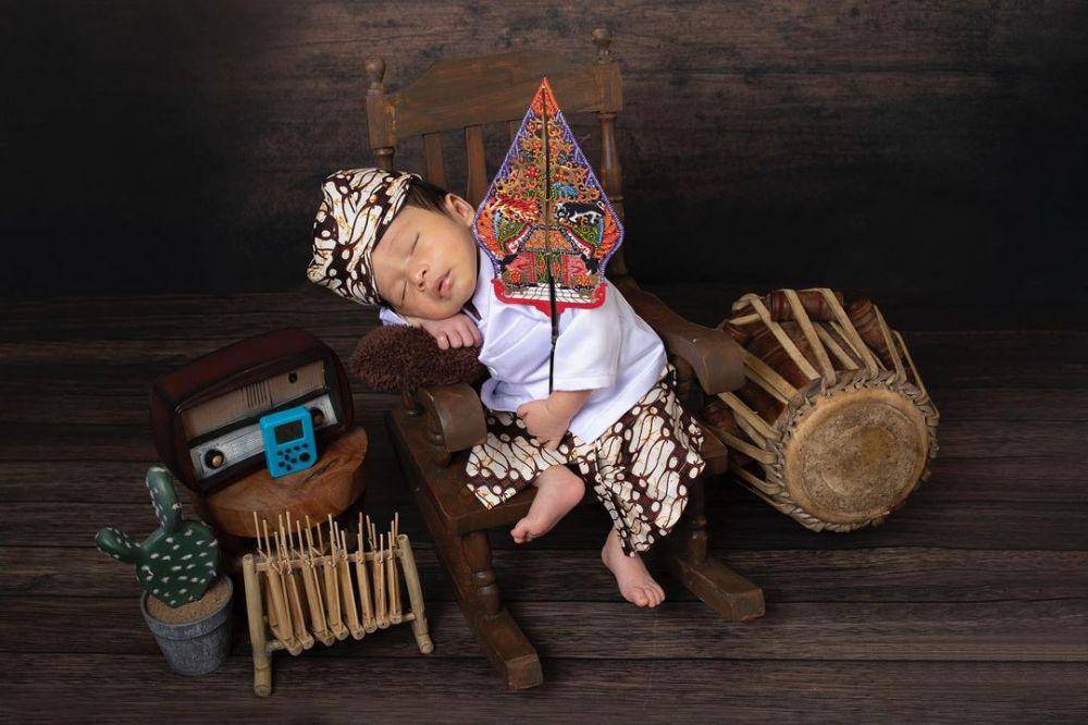 potret Baby Adzam saat lakukan pemotretan (instagram.com/nathalieholscher)