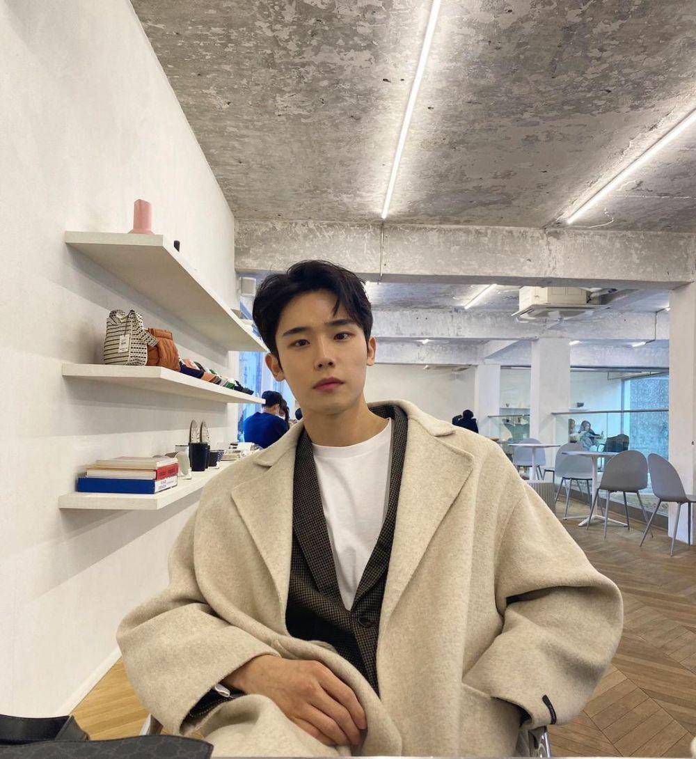 Choi Si Hun Single's Inferno (instagram.com/choi_hun2)