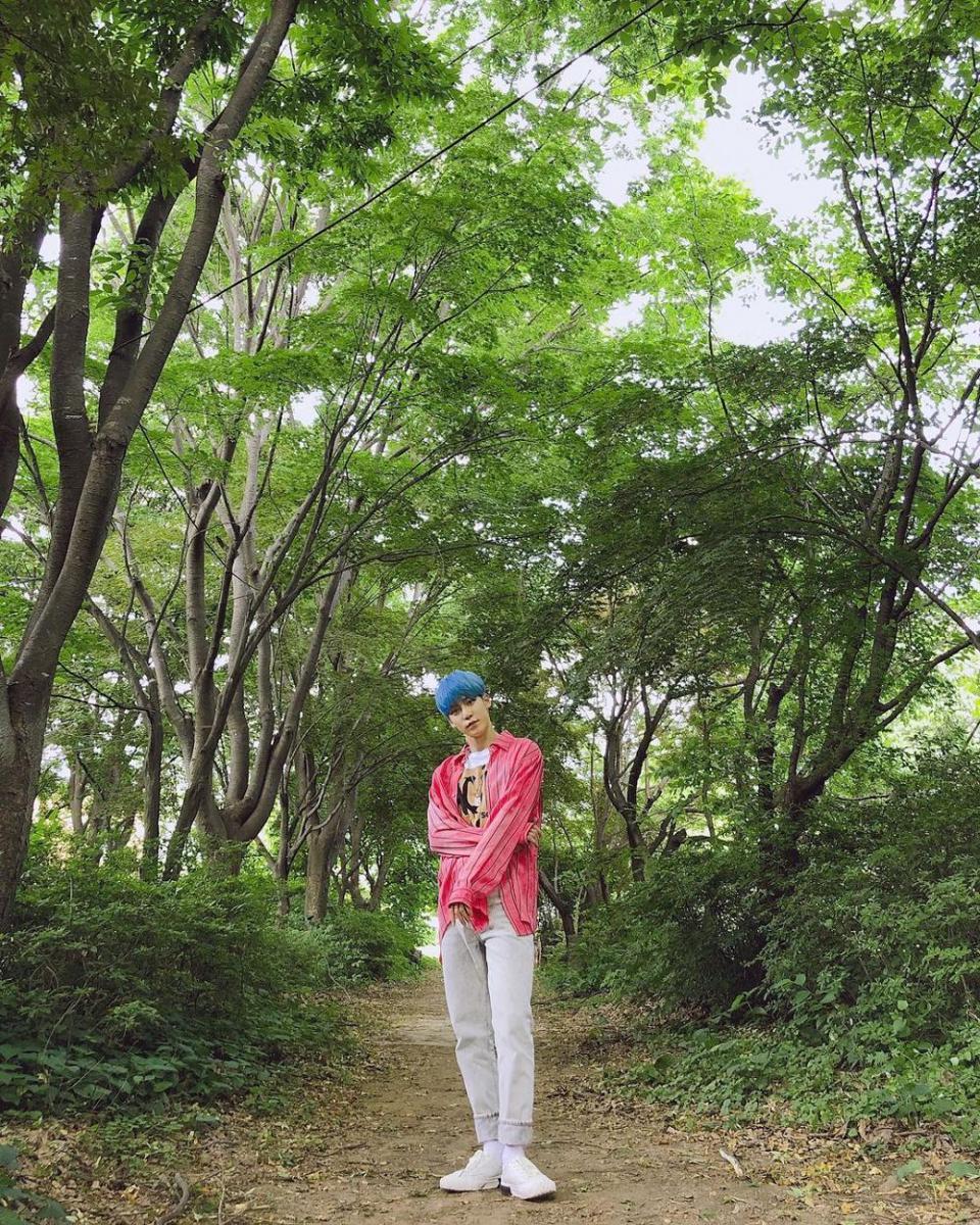 Gaya busana Yunho ATEEZ (instagram.com/ateez_official_)