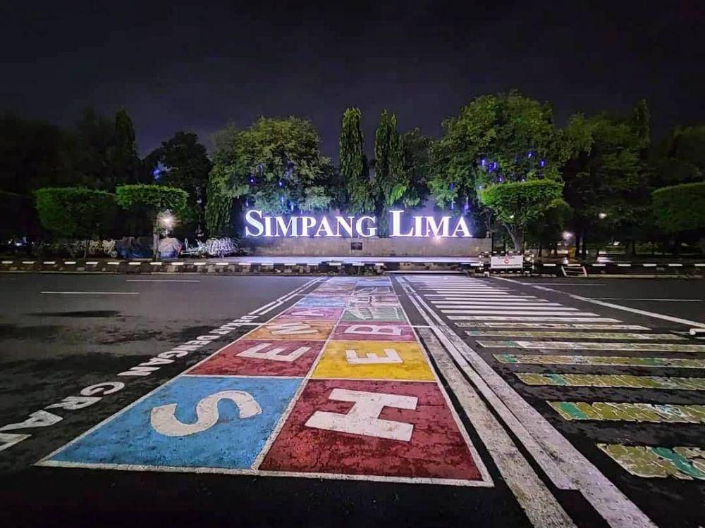 simpang lima (Instagram.com/wisatasemarang)