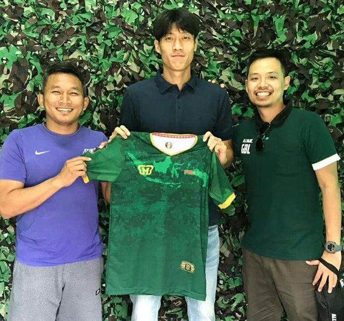 jersey PS Tira untuk musim 2018/2019 (twitter.com/jerseyligina)