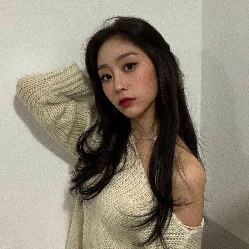 Seo Ji Soo (instagram.com/jeezepizza)