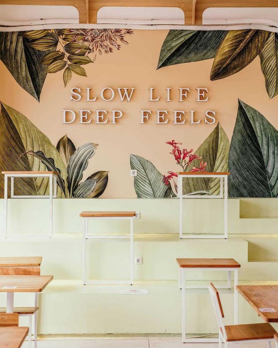 6 Kafe Instagramable di Surabaya, Tema Vintage hingga Tropis