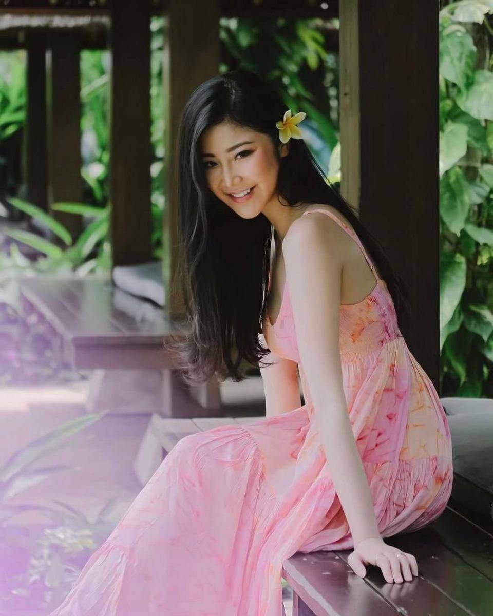 Putu Ayu Saraswati (instagram.com/ayusarasw)