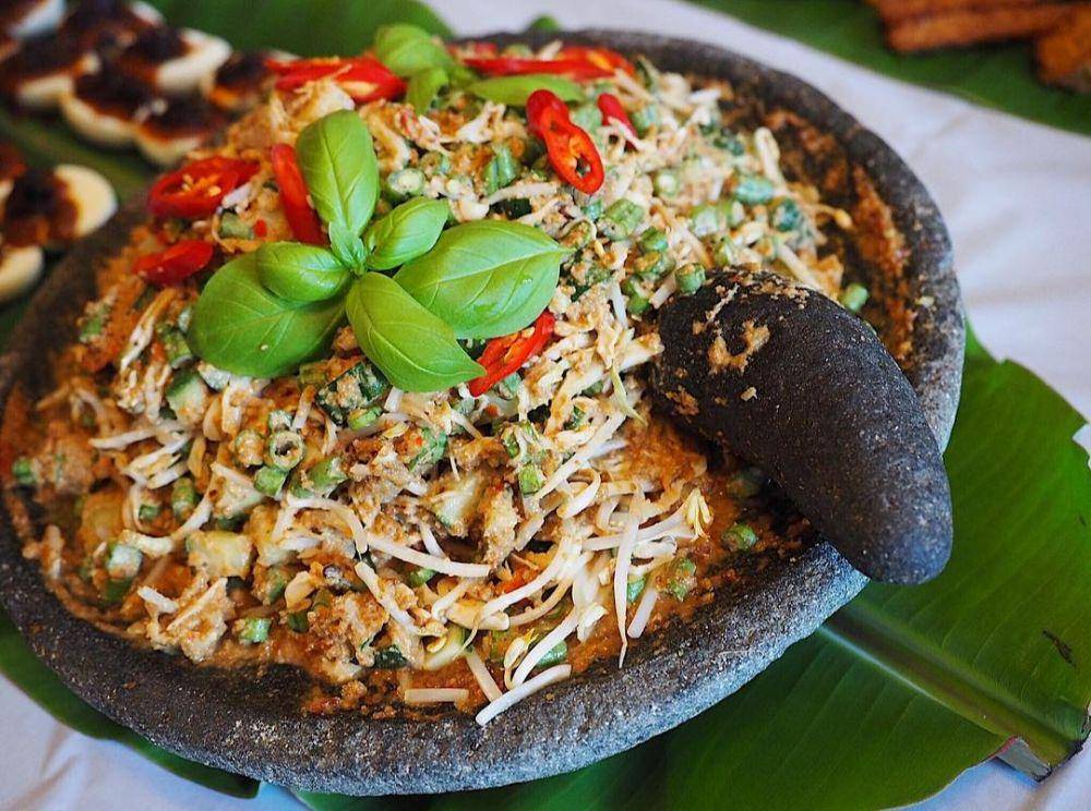 karedok (instagram.com/tasiaandgracia.mkr)