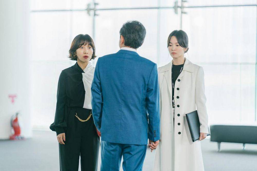 Choi Hee Seo dan Song Hye Kyo (instagram.com/nowwearebreakingup_official)
