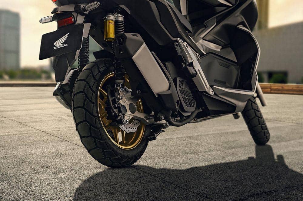 4 Ciri-ciri Ban Sepeda Motor Kamu Sudah Harus Diganti