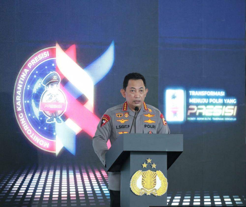 Kapolri Jendral Pol Listyo Sigit luncurkan Aplikasi Monitoring Karantina Presisi di Bandara Soekarno-Hatta, Kamis (6/1/2022). (dok. Humas Polri)