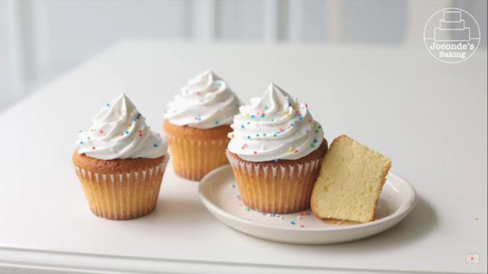 Resep Vanilla Cupcake, Lembut dan Manisnya Bikin Mulut Ngunyah Terus