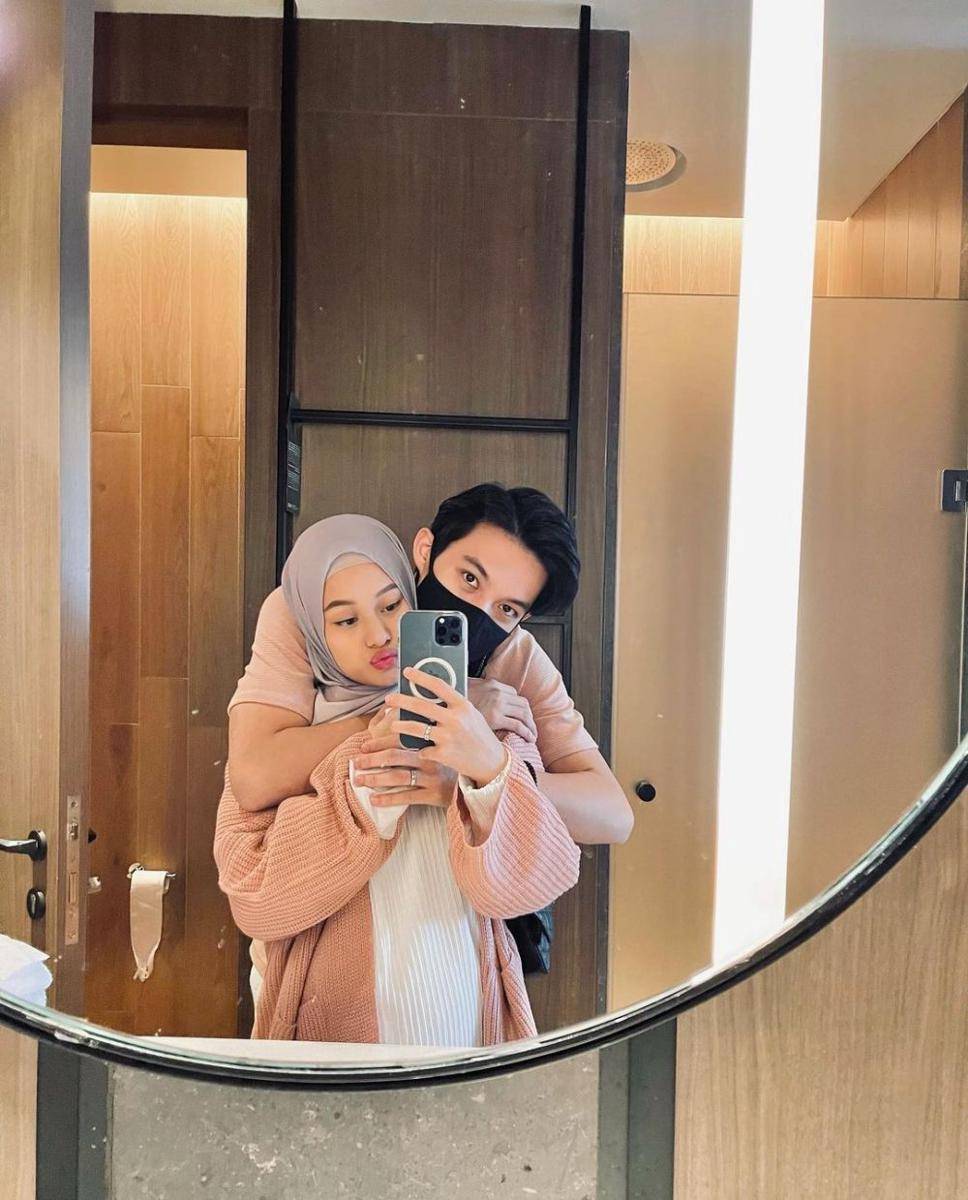 potret Dinda Hauw dan Rey Mbayang (instagram.com/dindahw/)
