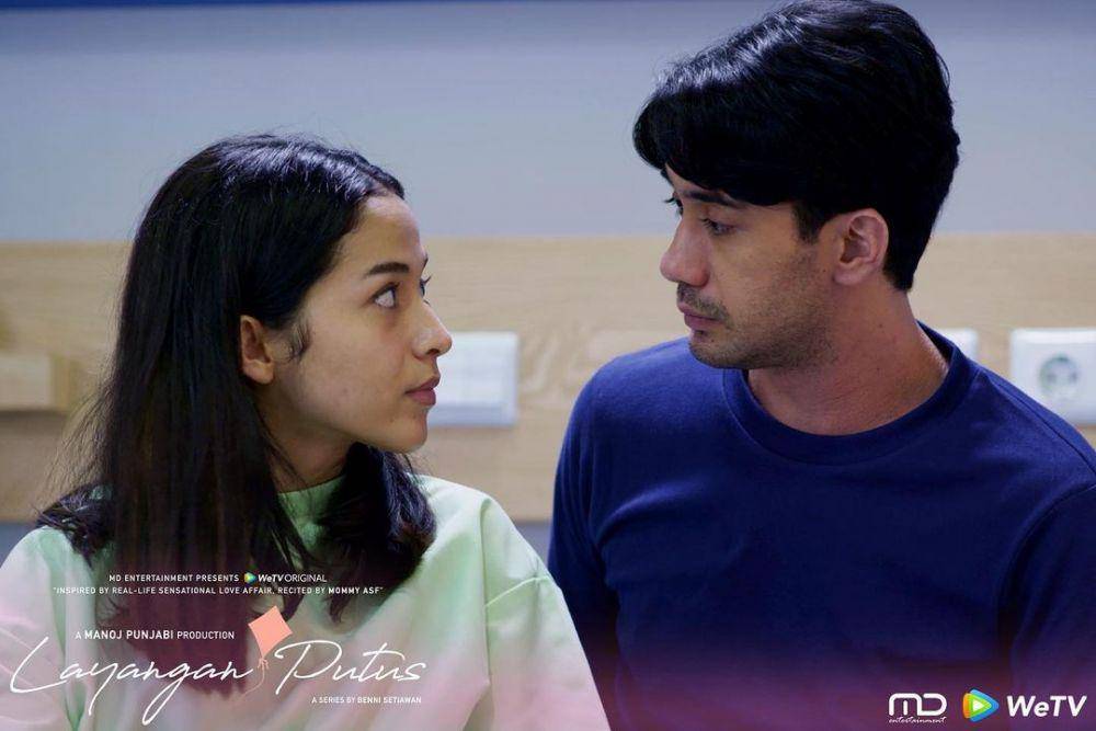 kemesraan Putri Marino dan Reza Rahadian di series Layangan Putus (dok. MD Entertainment/Layangan Putus)