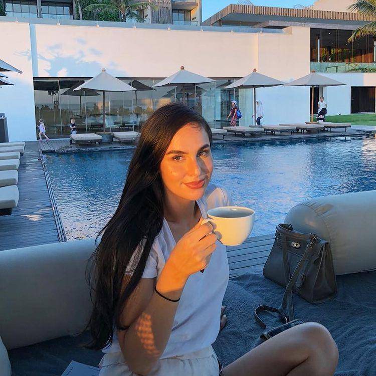 potret Sabina Paz (instagram.com/sabinapazz)