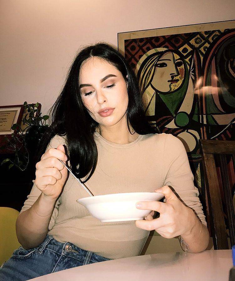 potret Sabina Paz (instagram.com/sabinapazz)