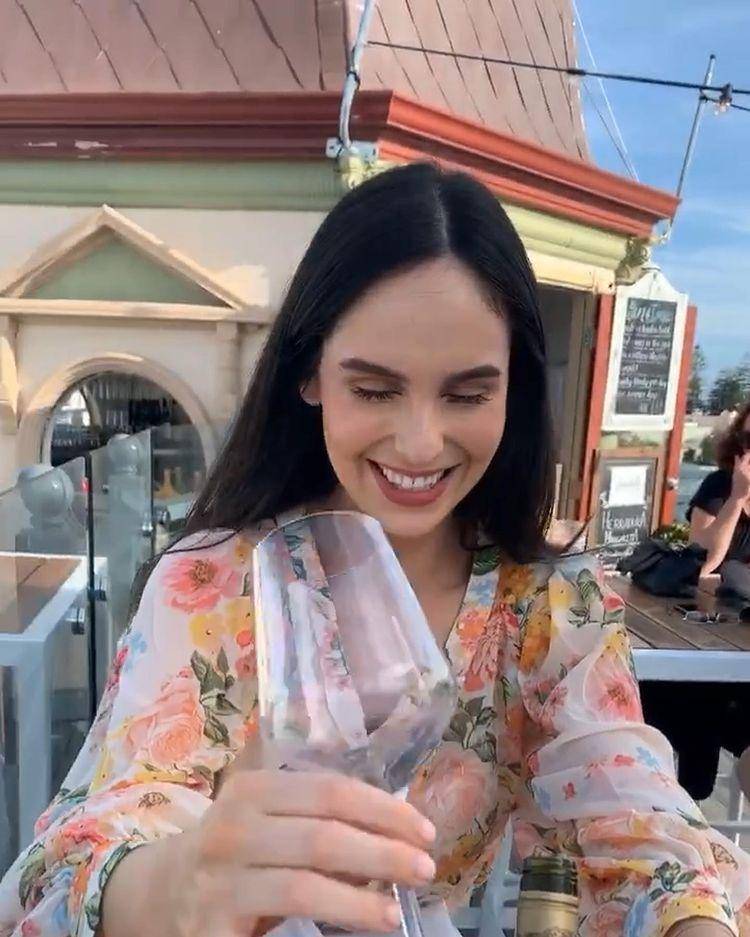potret Sabina Paz (instagram.com/sabinapazz)