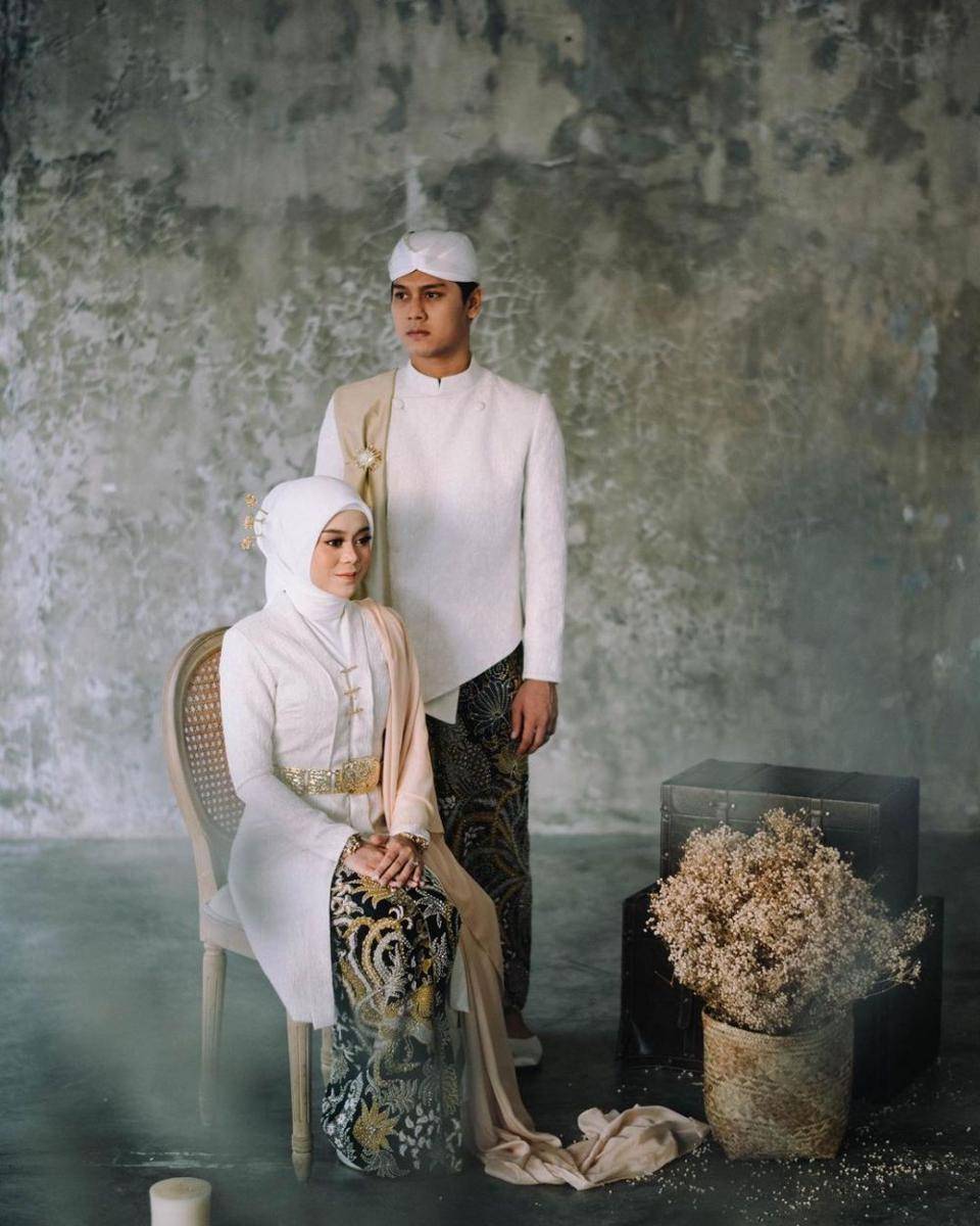 Prewedding dengan Kebaya Klasik (instagram.com/ayungberinda)