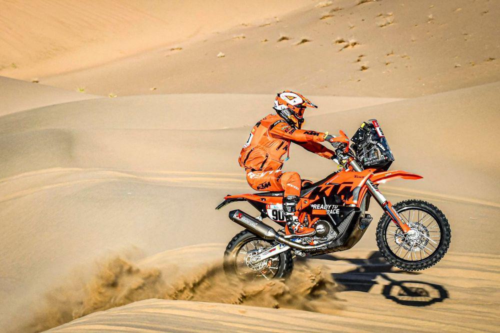 Belajar dari Perjuangan Danilo Petrucci yang Cetak Sejarah Reli Dakar