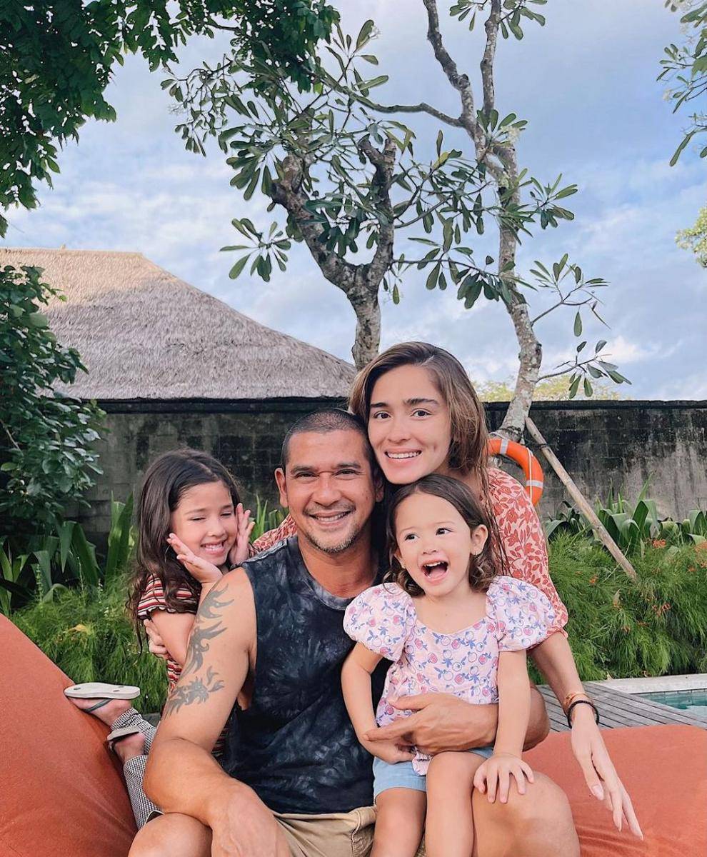 potret keluarga Yasmine Wildblood (instagram.com/yaswildblood)