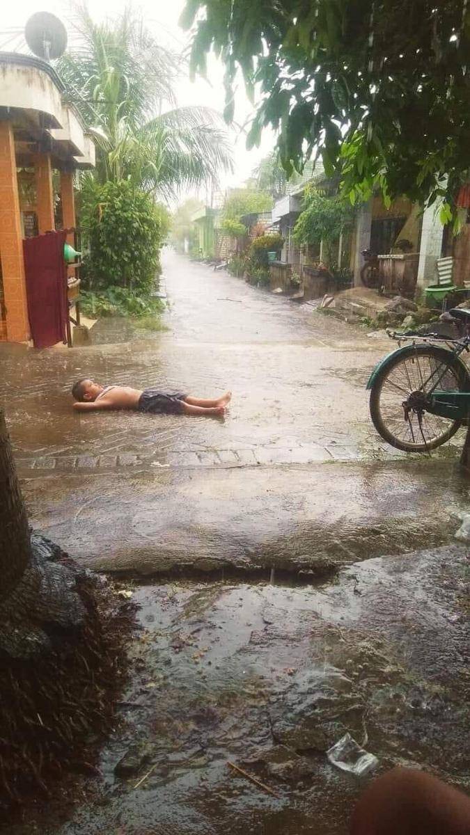 Kelakuan absurd warga +62 (facebook.com/Ishiki Otsutsuki)