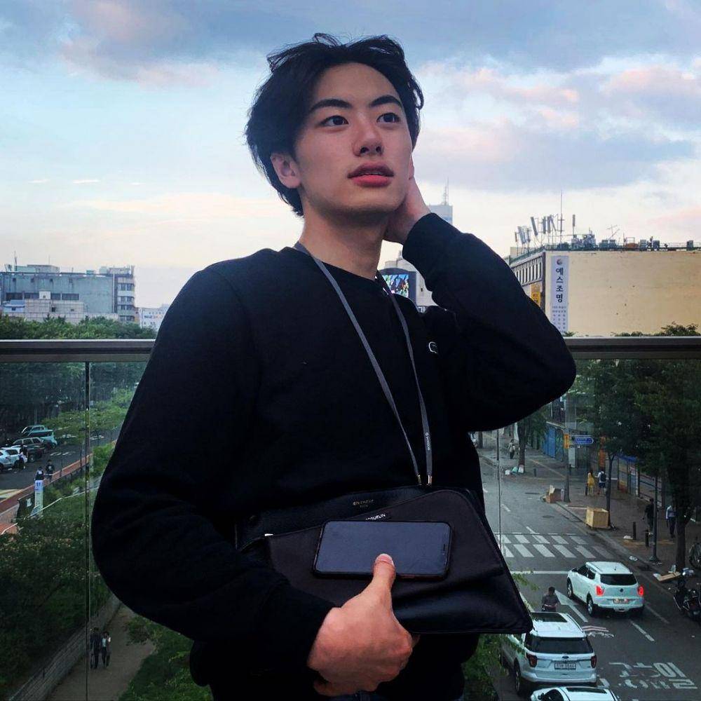 Lee Won Jung (instagram.com/wonjeong214)