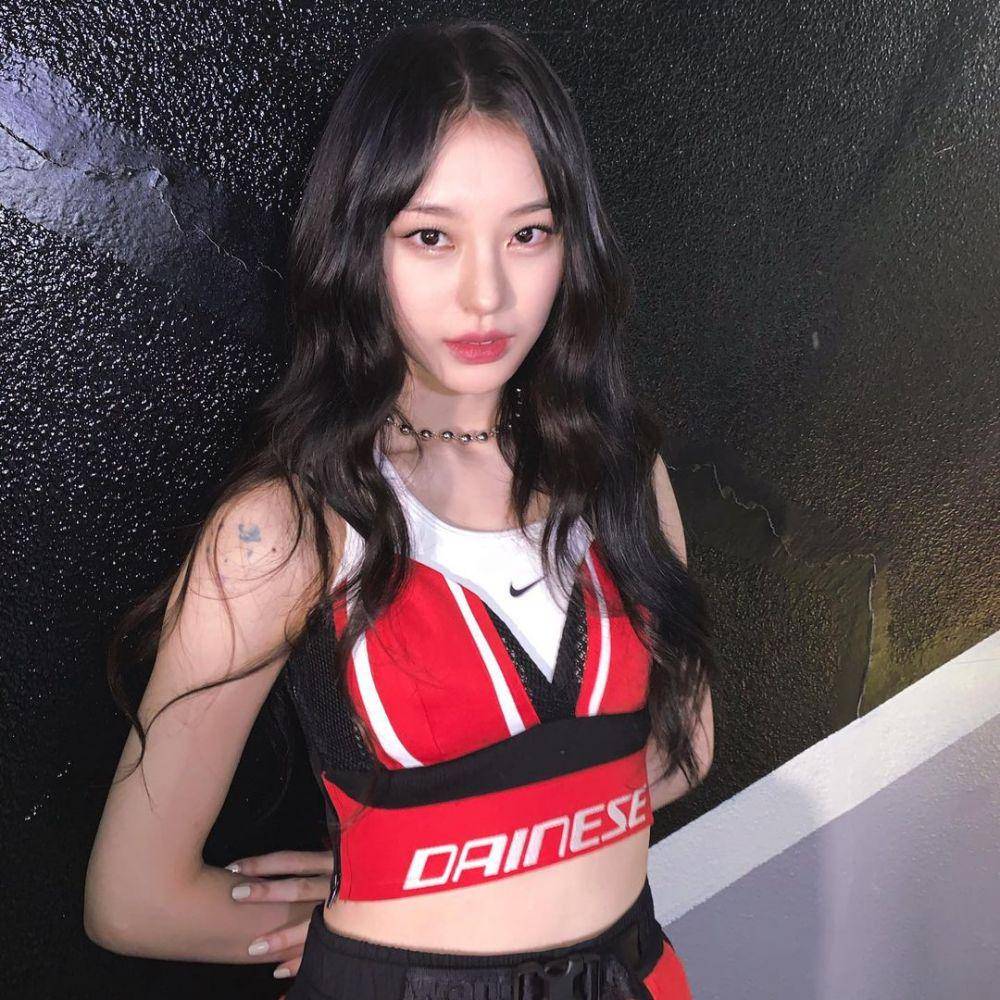 noze backstage photo (Instagram.com/nozeworld)