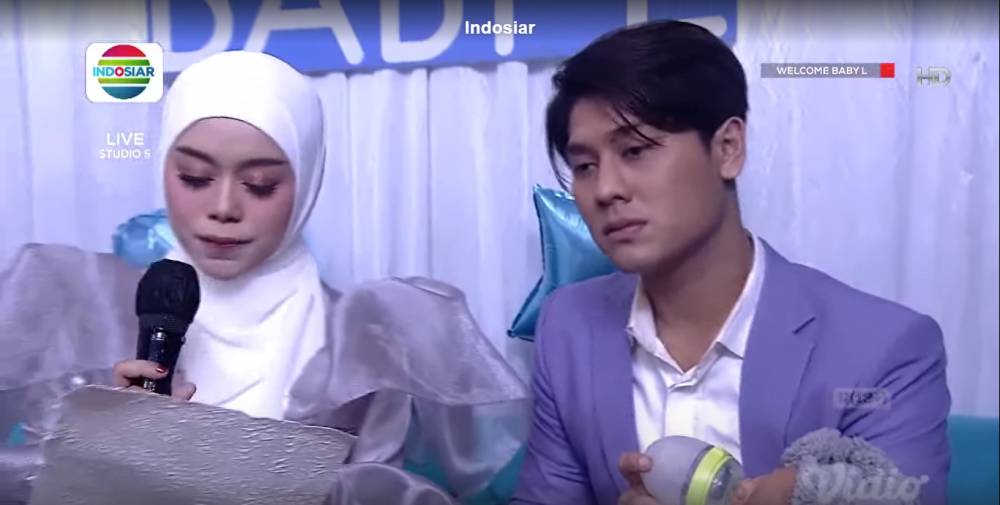 momen Lesti-Billar umumkan wajah Baby L (dok. Indosiar)
