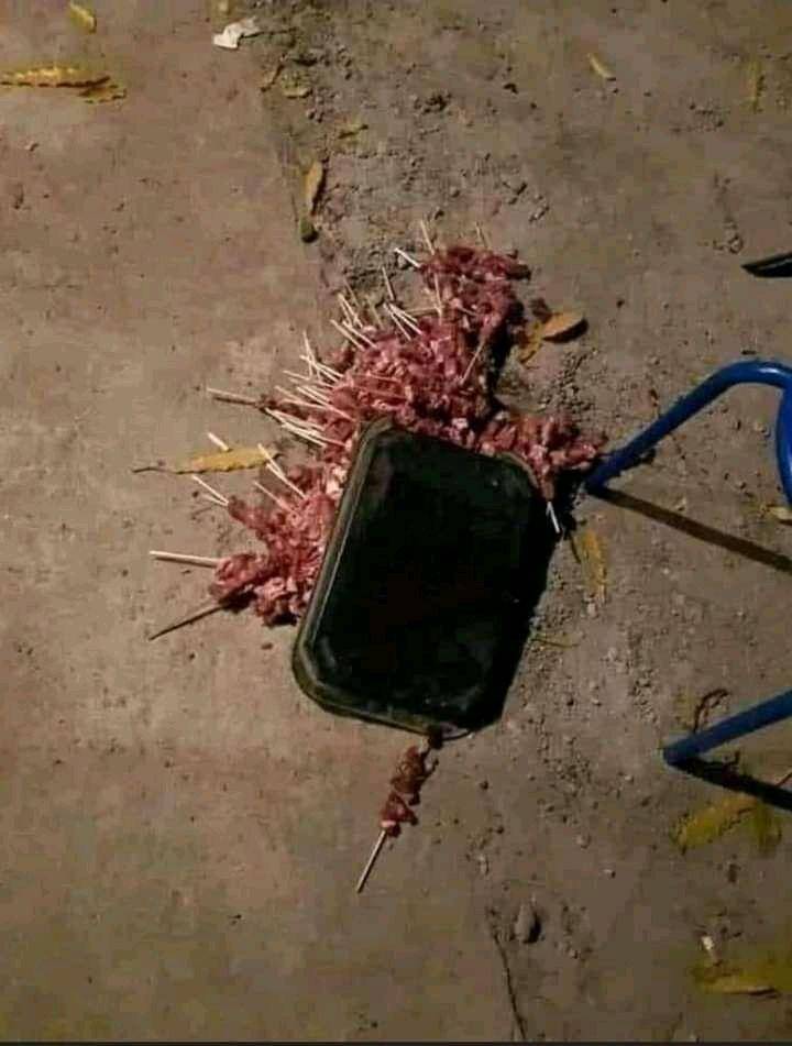 Makanan tumpah (facebook.com/Susah Di Sebut)