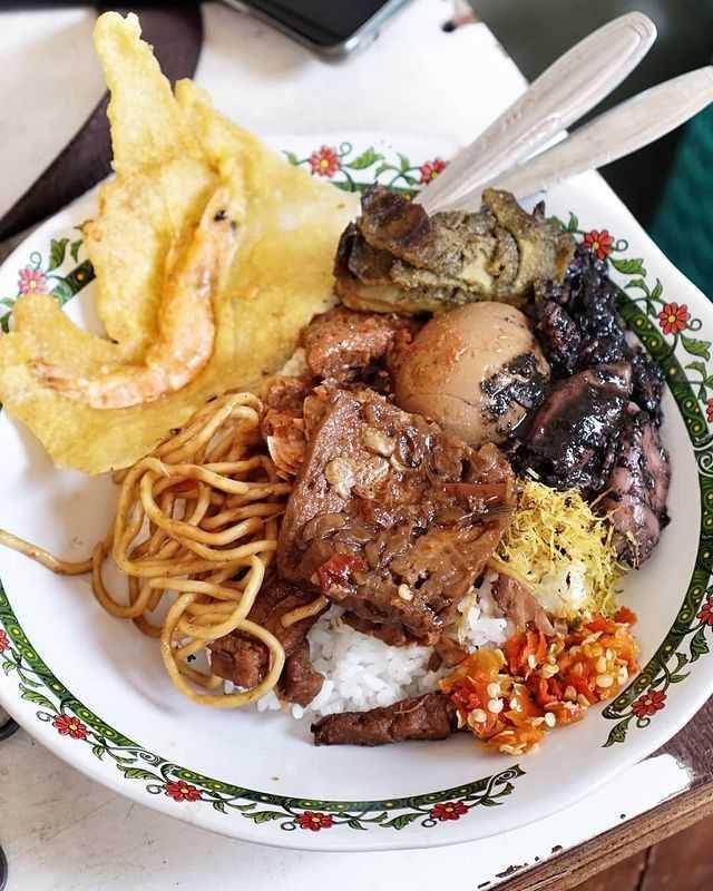 Nasi Madura Bu Ja (instagram.com/sbykulinerinfo)