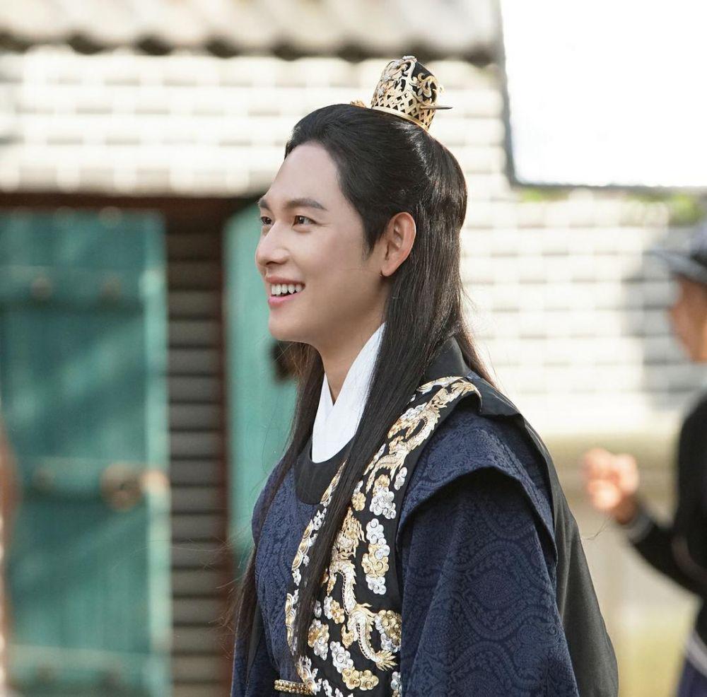 potret Im Si Wan di drama The King Loves (dok. instagram.com/plumactors)
