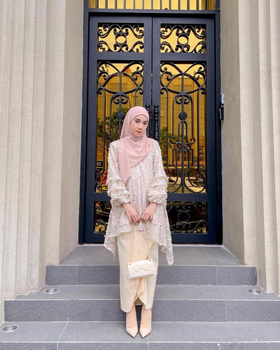 Kebaya Selebgram Riacheu (instagram.com/richaeu)