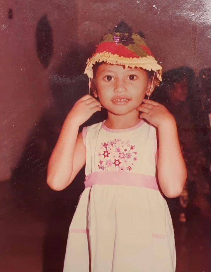 masa kecil Annisa Trihapsari (instagram.com/hapsarianissa29)