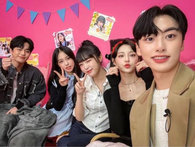 Lee Won Jung dan pemeran The World of My 17 Season 2 (instagram.com/wonjeong214)