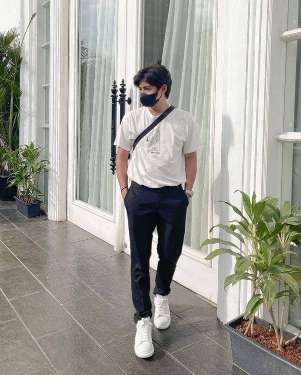 Gaya busana Harris Illanno Vriza (instagram.com/harrisvriza)