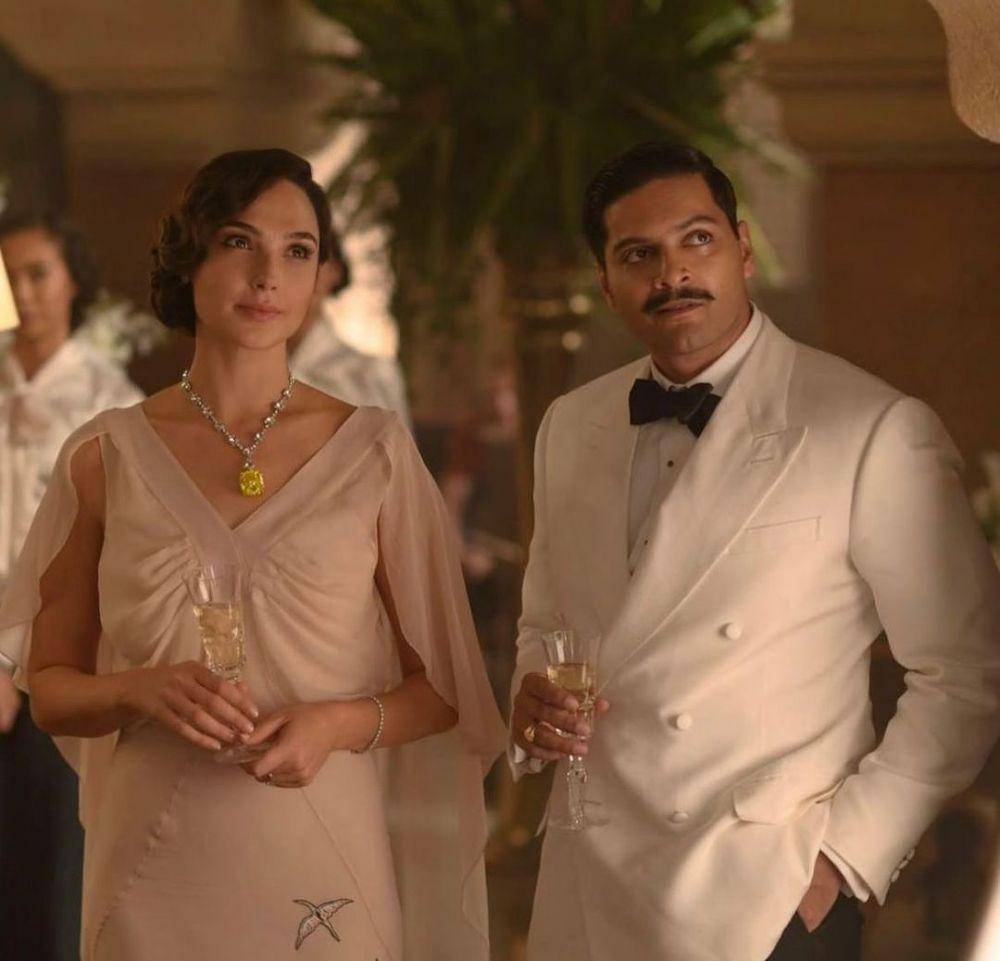 potret Gal Gadot dan Ali Fazal dalam film Death on the Nile (instagram.com/alifazal9)