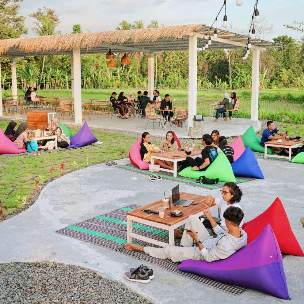 5 Kafe Hidden Gem di Jogja Utara, Dekat dengan Alam Hijau
